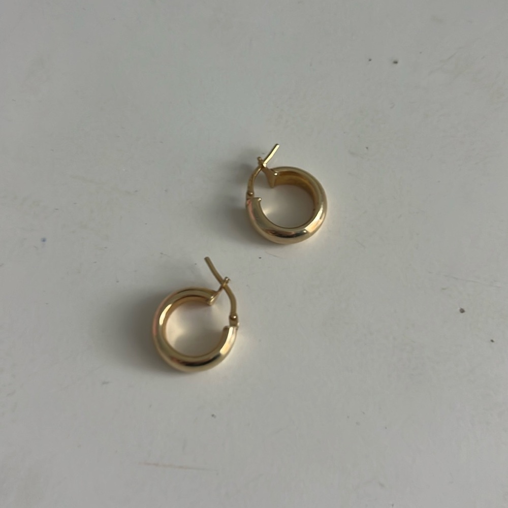 Small huggie gold plated hoops